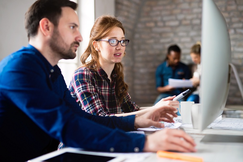 Rutinitas Sehari-hari untuk Menjaga Kesehatan Mata di Kantor